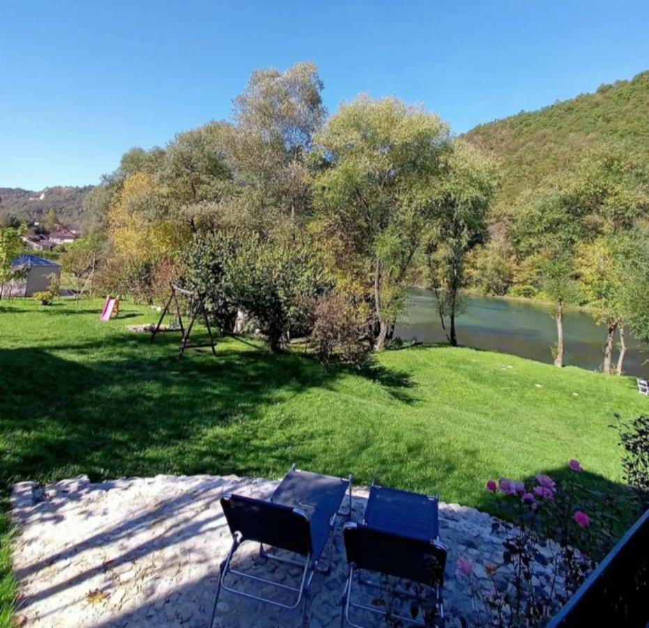 Anur Apartment Bihać Exteriör bild