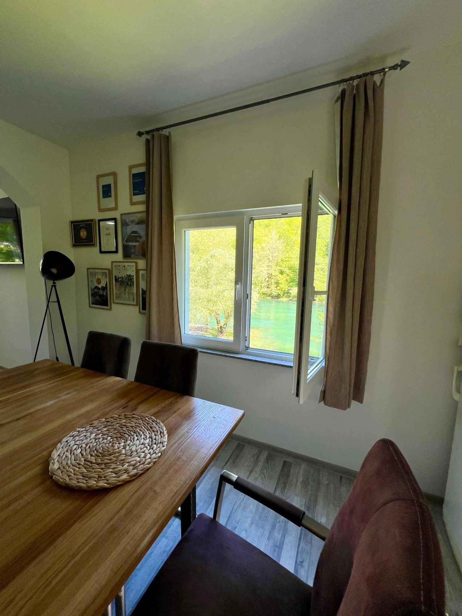 Anur Apartment Bihać Exteriör bild