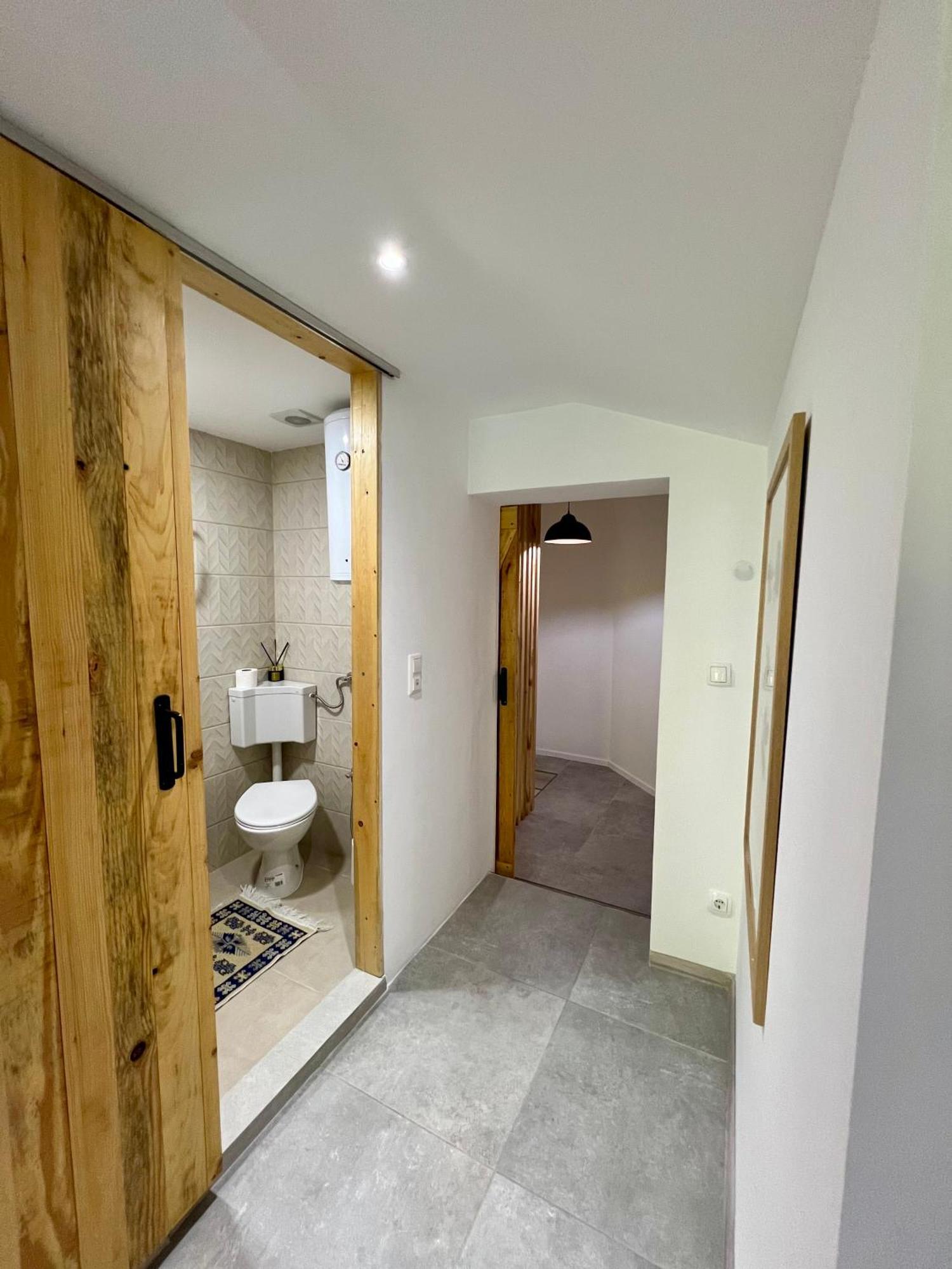 Anur Apartment Bihać Exteriör bild