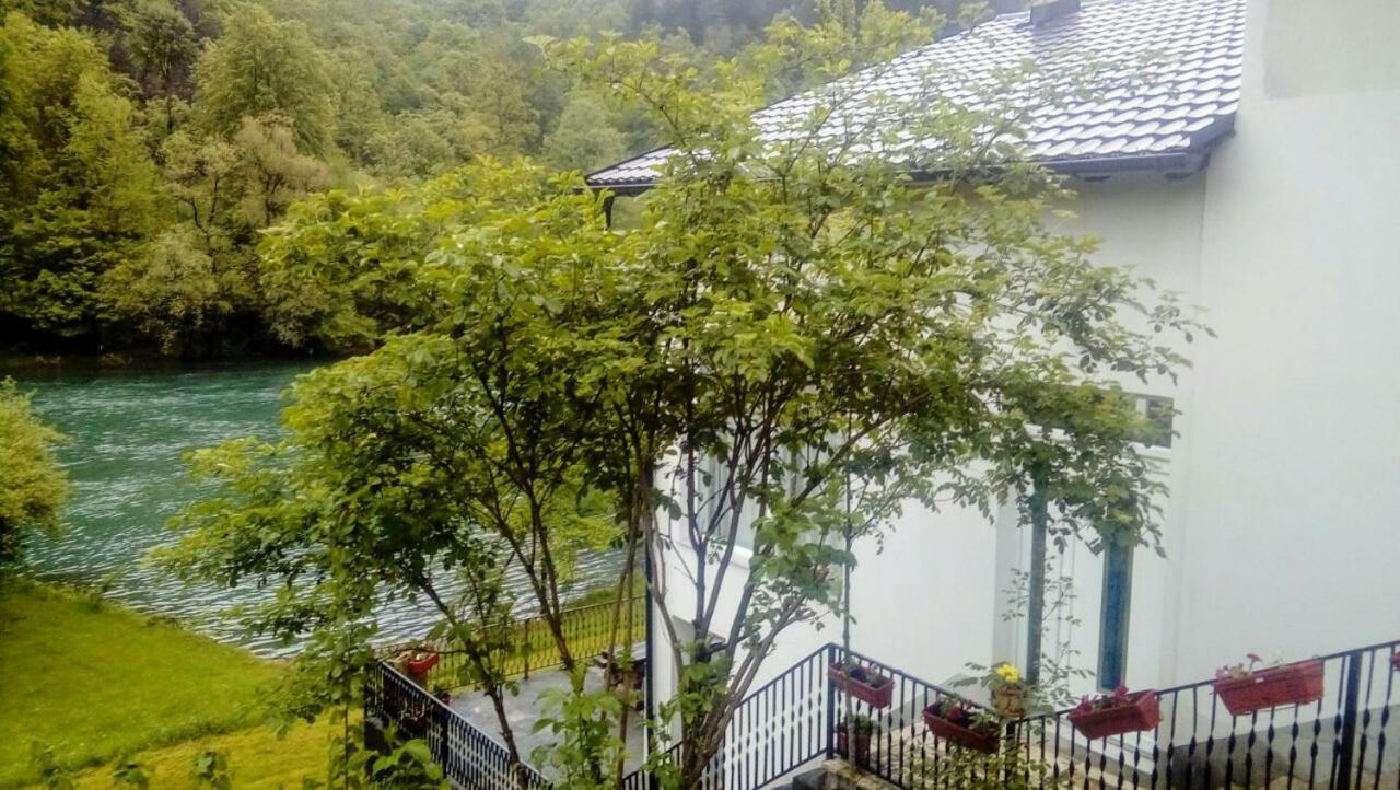Anur Apartment Bihać Exteriör bild